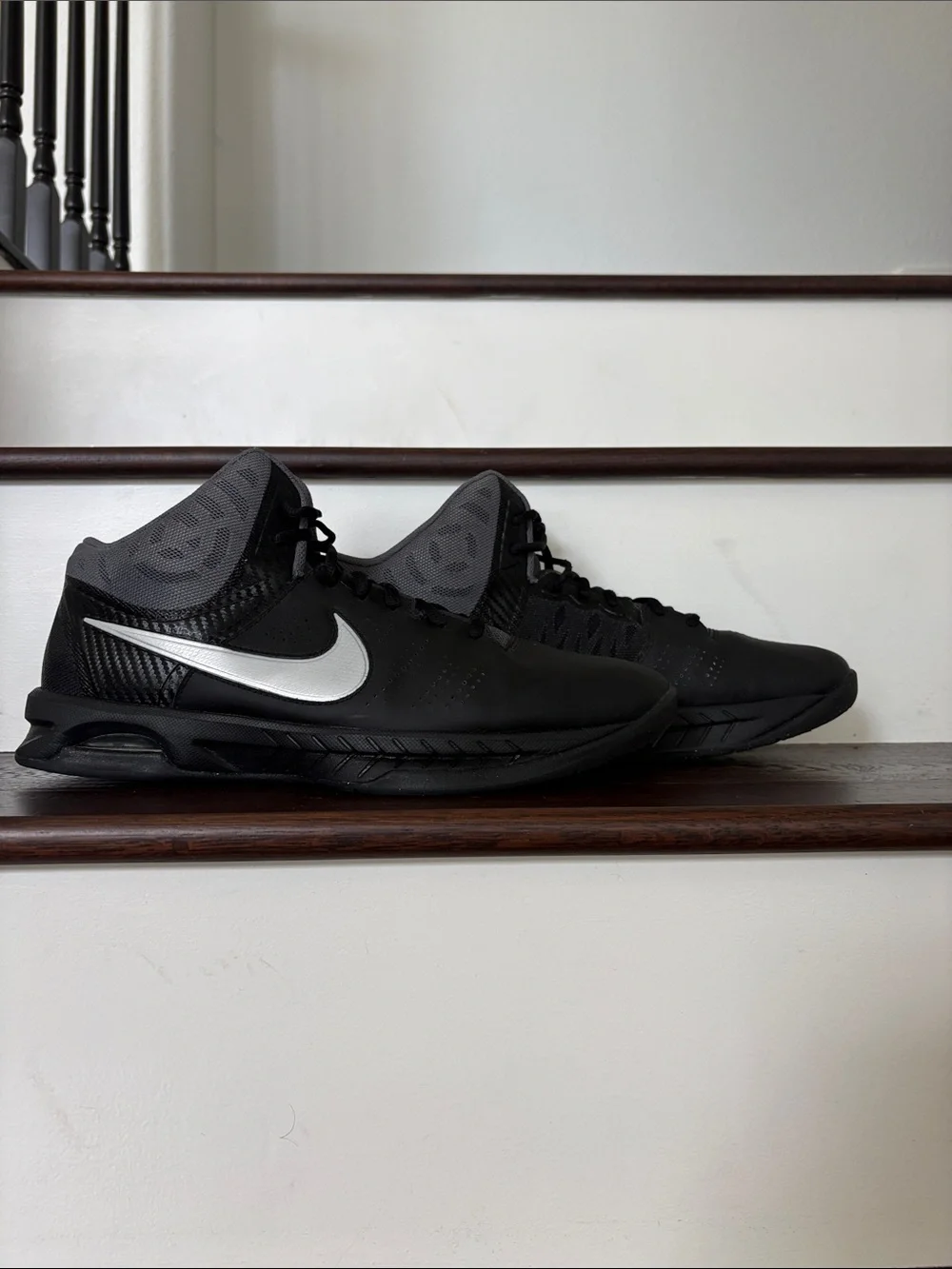Nike Air Visi Pro 6 Black and great color way bball shoes
